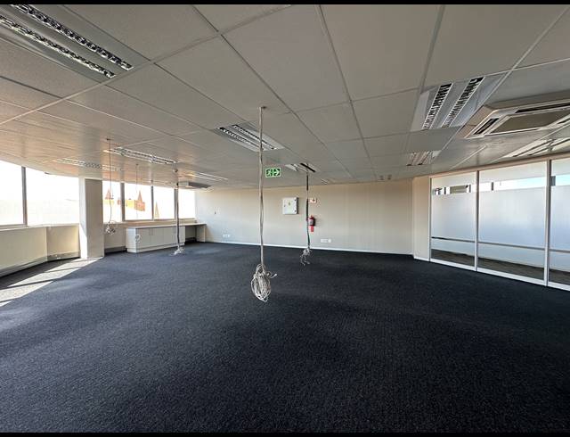 110M² OFFICE TO LET IN CENTURION CENTRAL